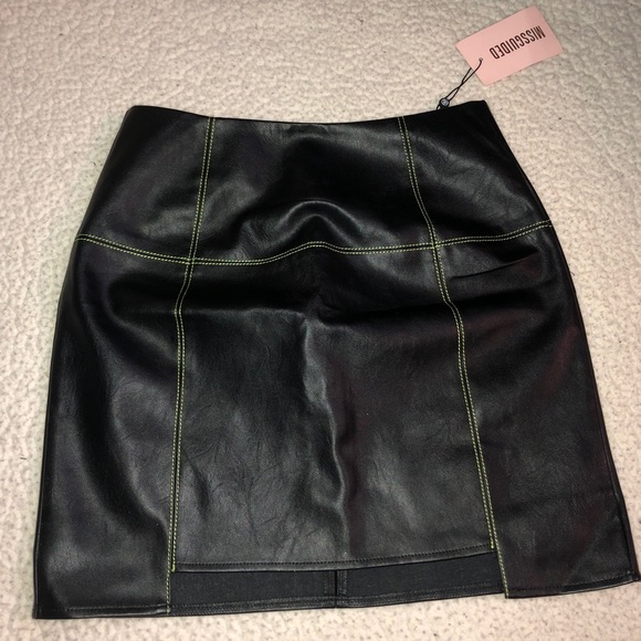 Missguided Faux Leather Mini Skirt - Picture 4 of 5